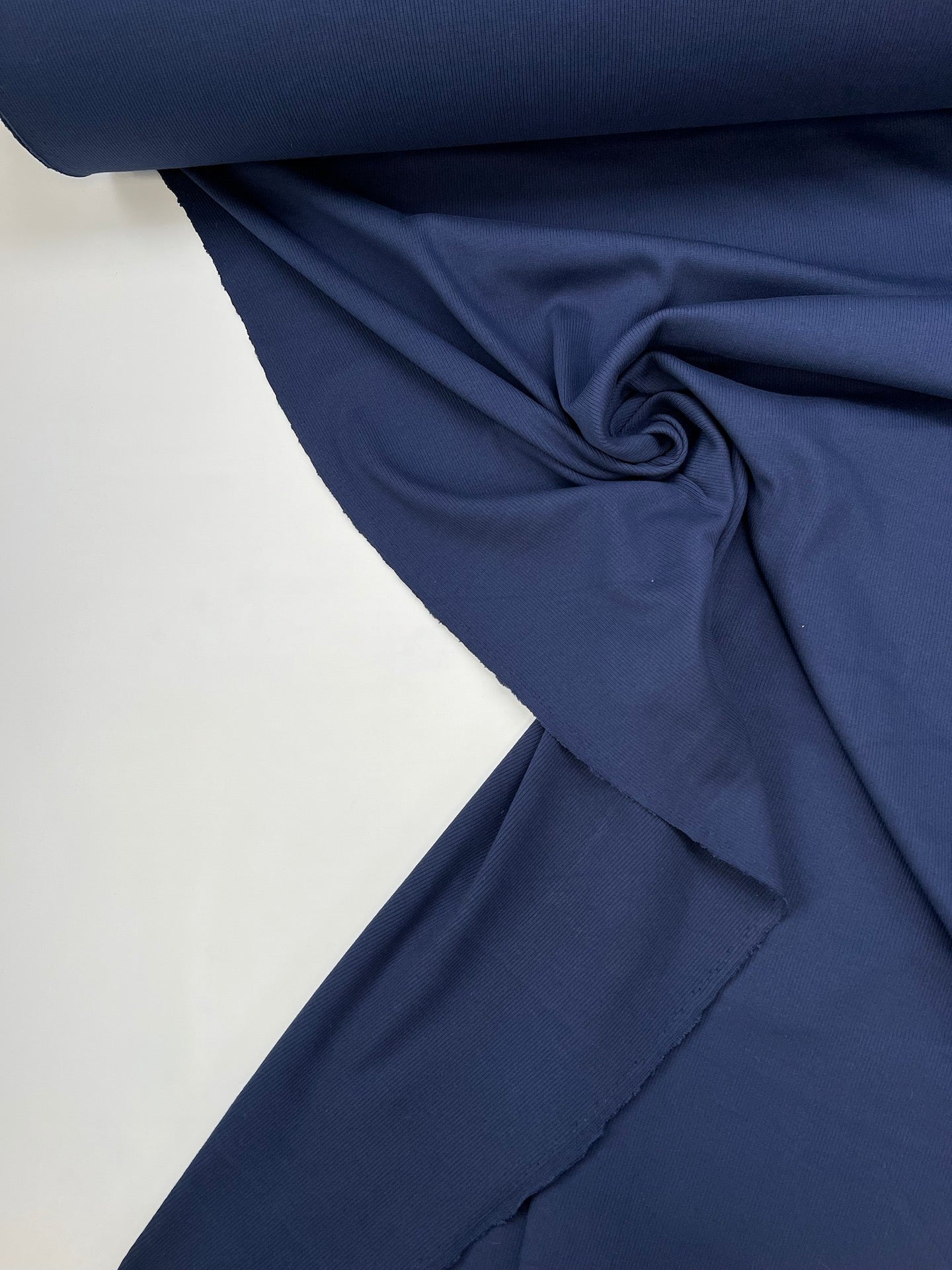 LB-1588 – image 1