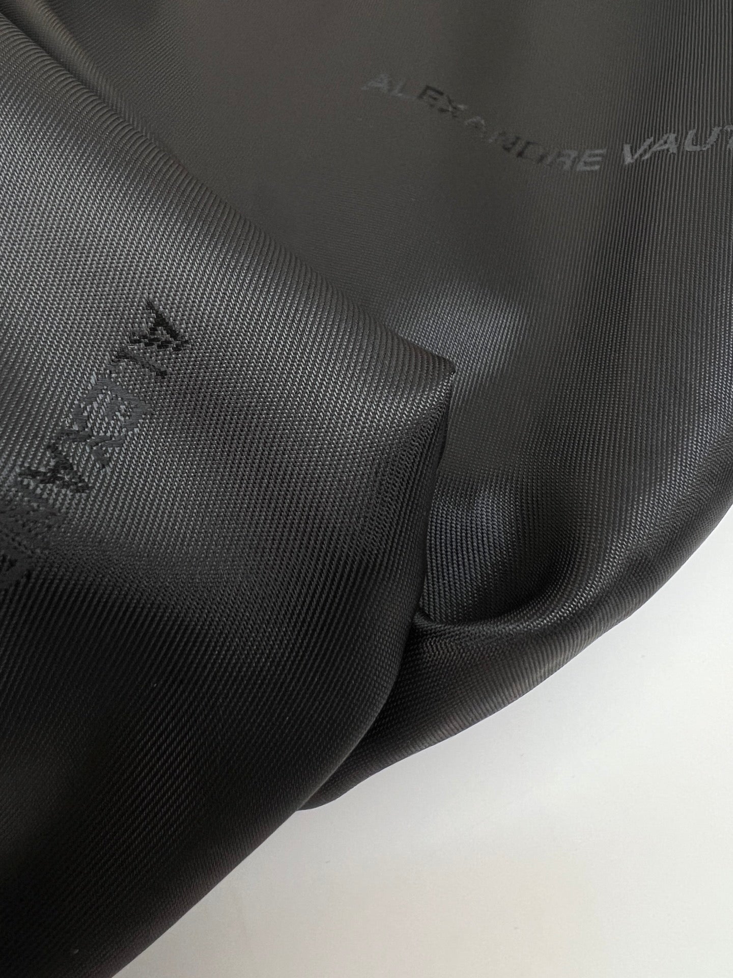 AV-1776 – image 3