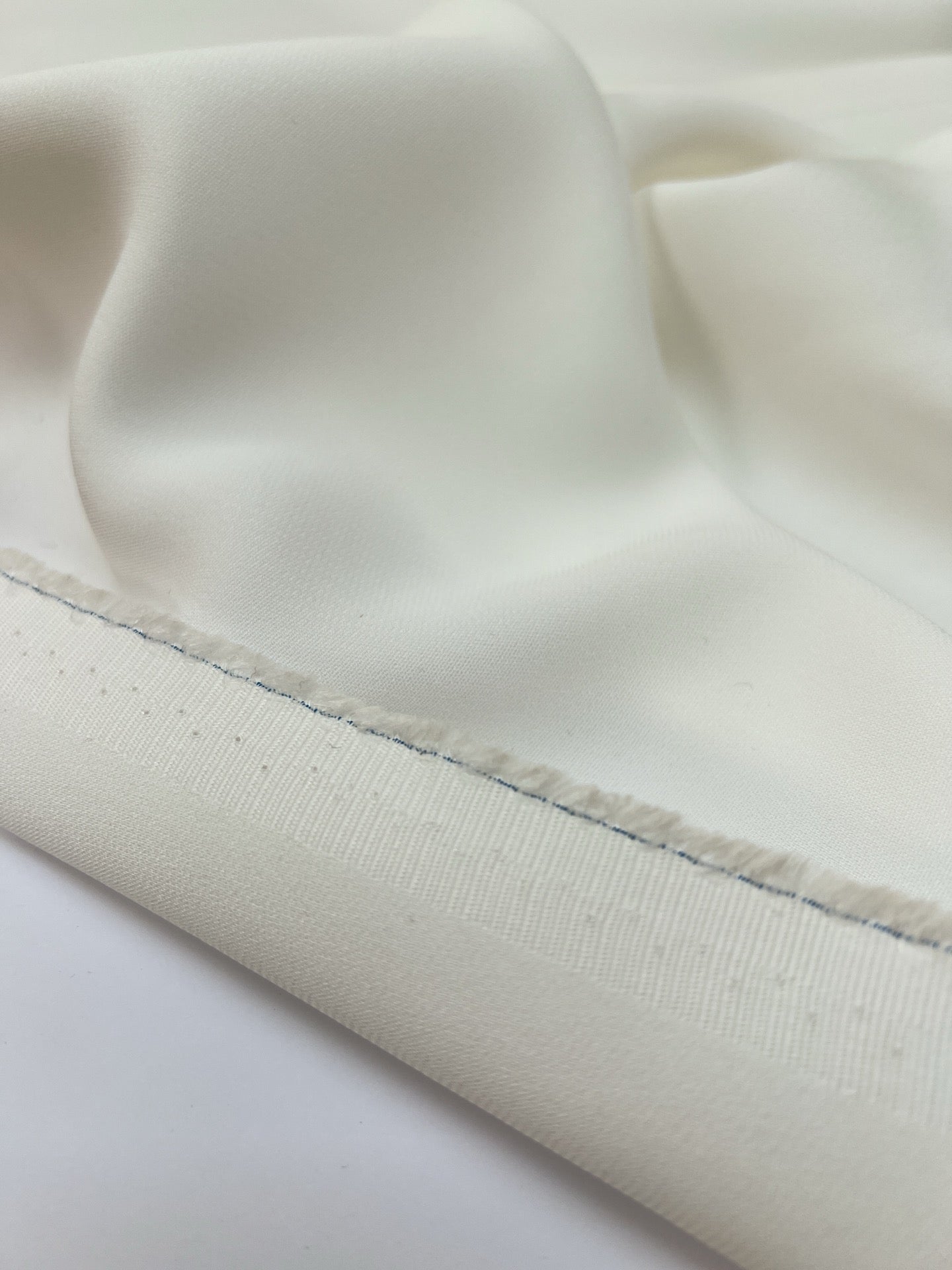 AV-1106d – image 2