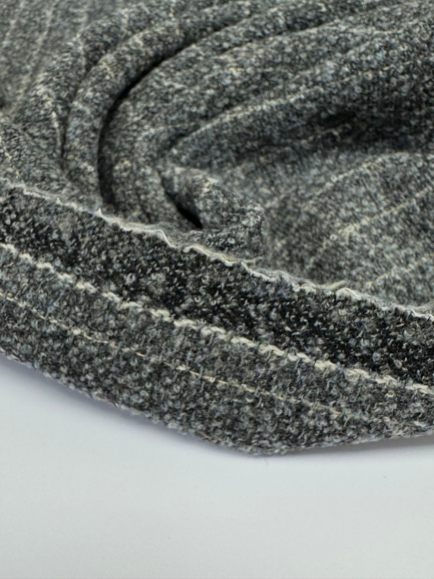 TR-142 – image 2