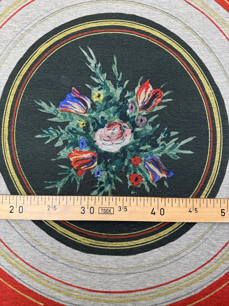 VR-748 – image 4