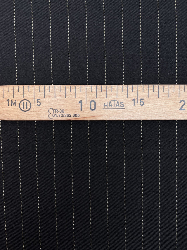 AV-2033 – image 4