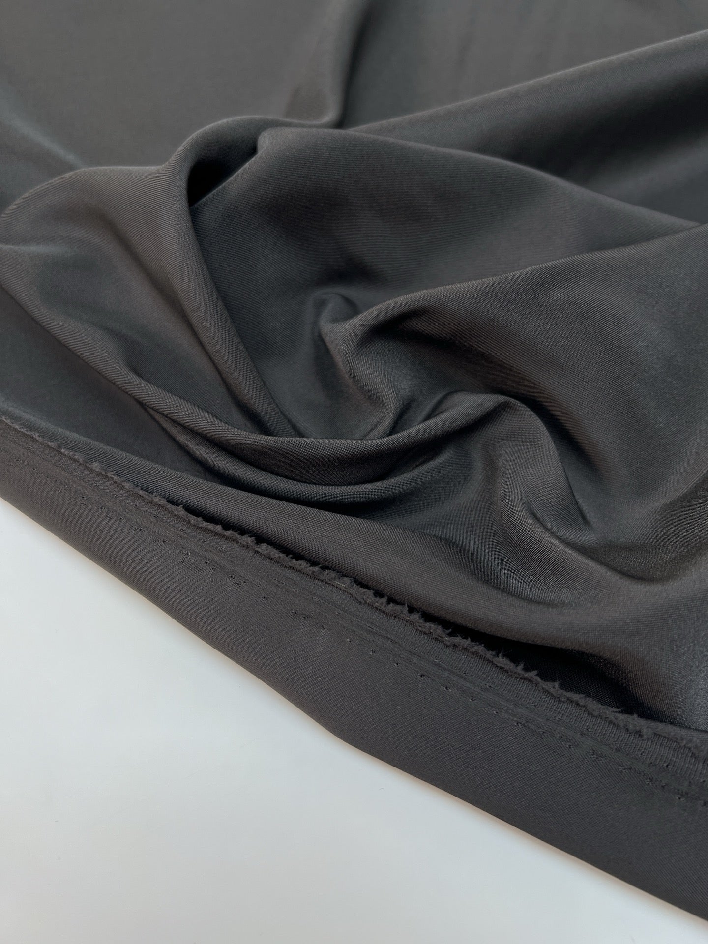 Graue Stretch Viskose Futter
