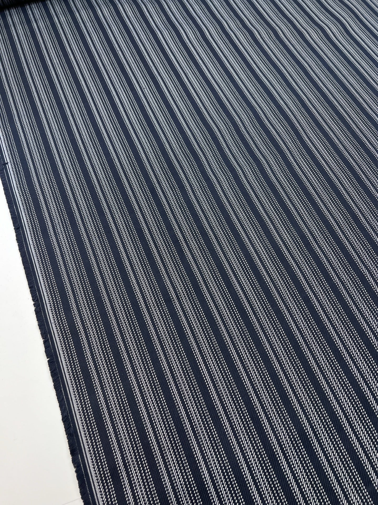 TH-905 image 5
