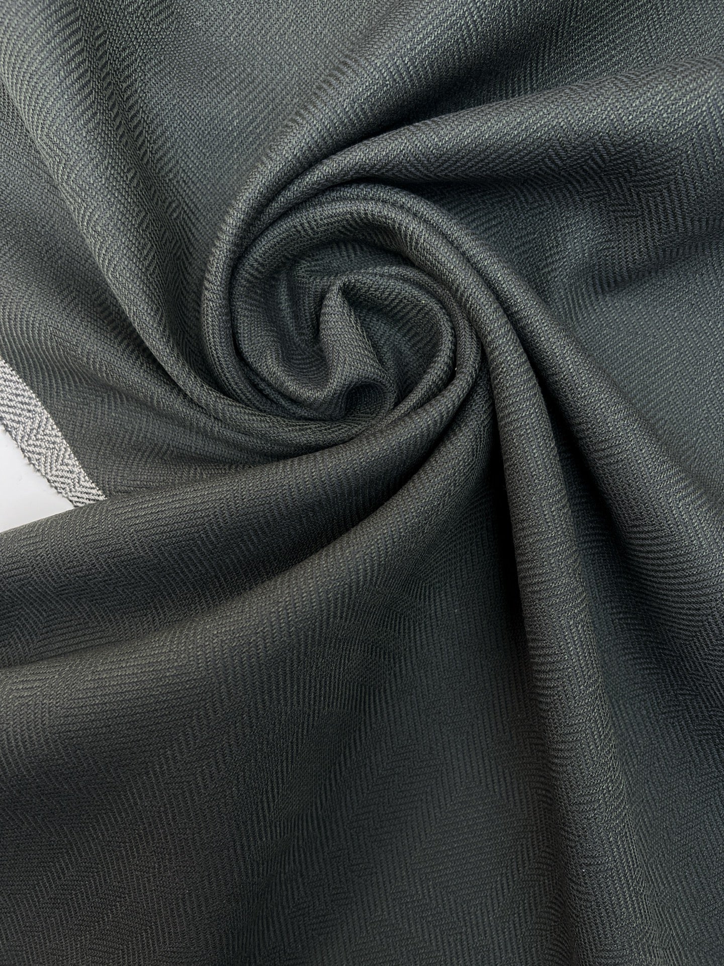TR-966 – image 1