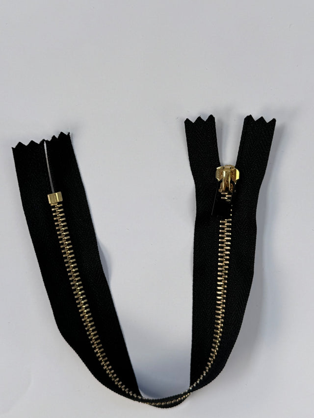 AV-1685 image 3