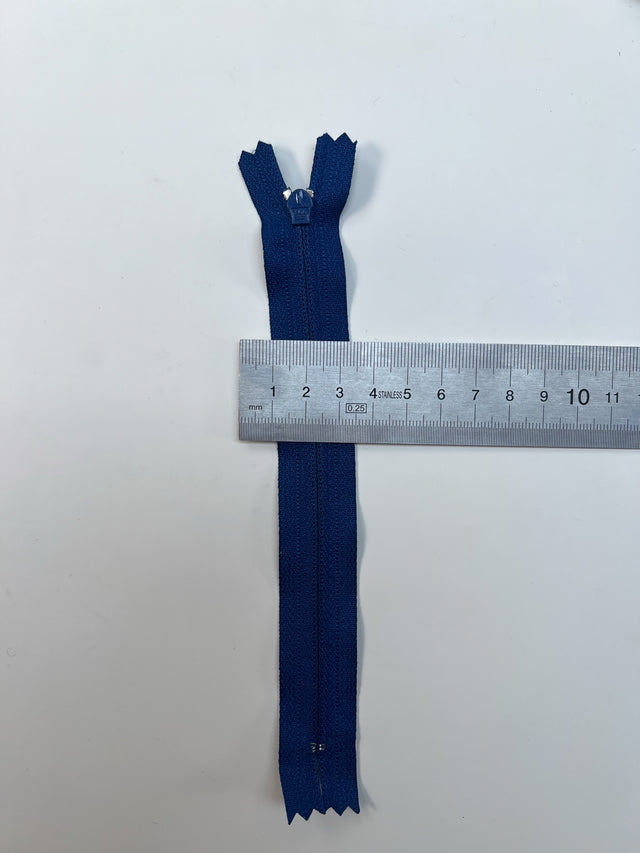 AV-1585 – image 2