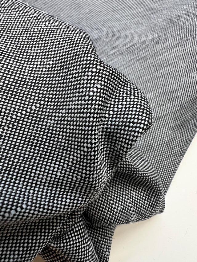TH-567 image 3