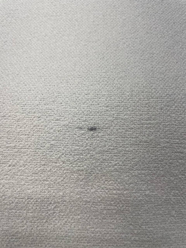 AV-1039d – image 5