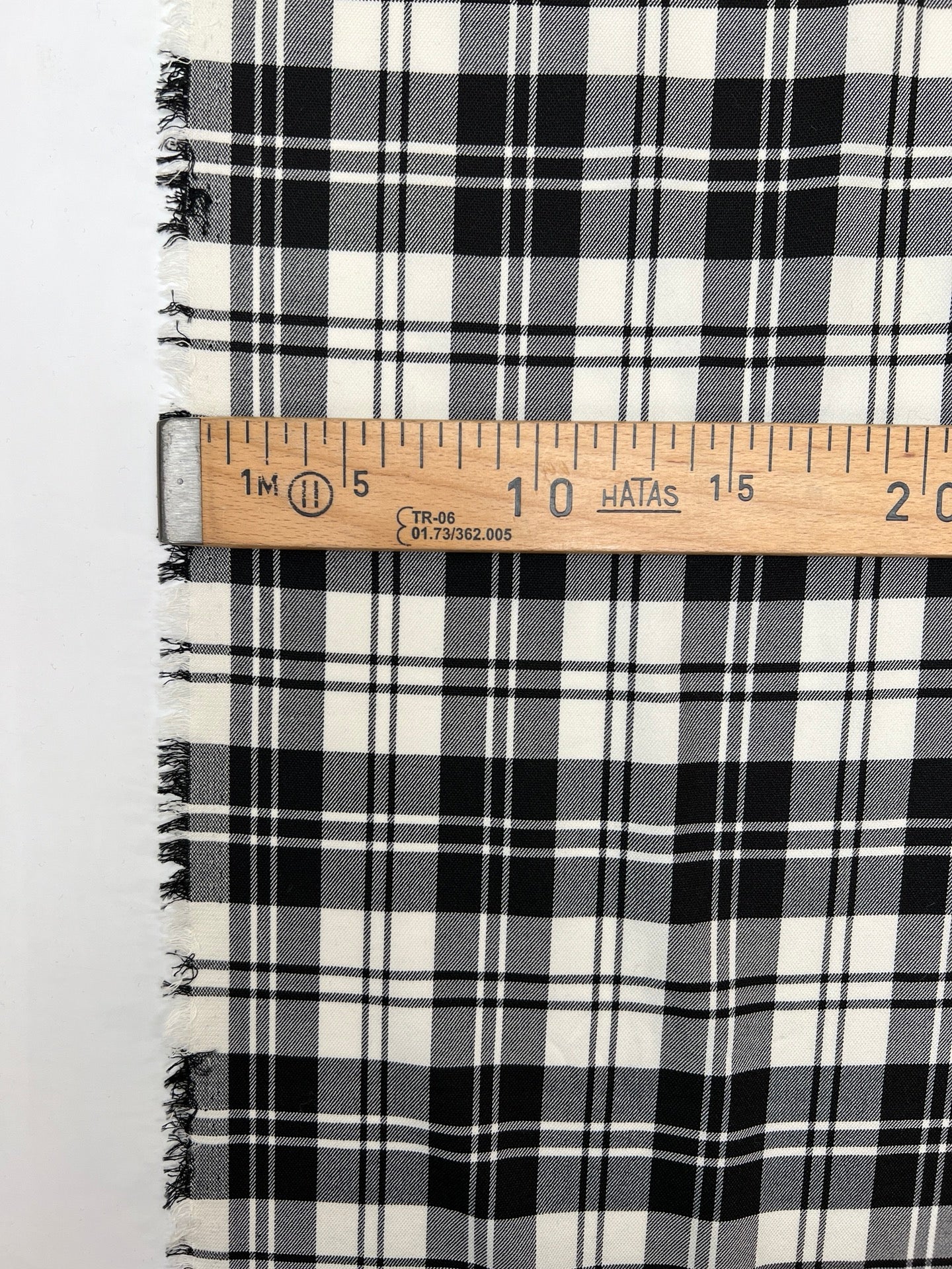 TB-990 – image 4