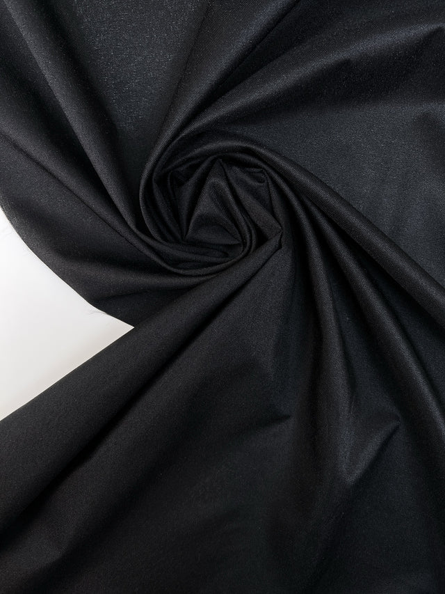 Entoilage Noir En Polyamide