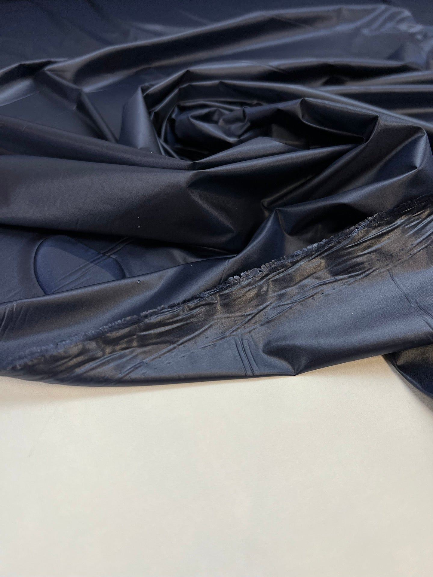 LB-1702 – image 2