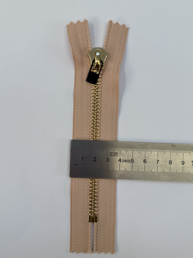 AV-2243 image 2