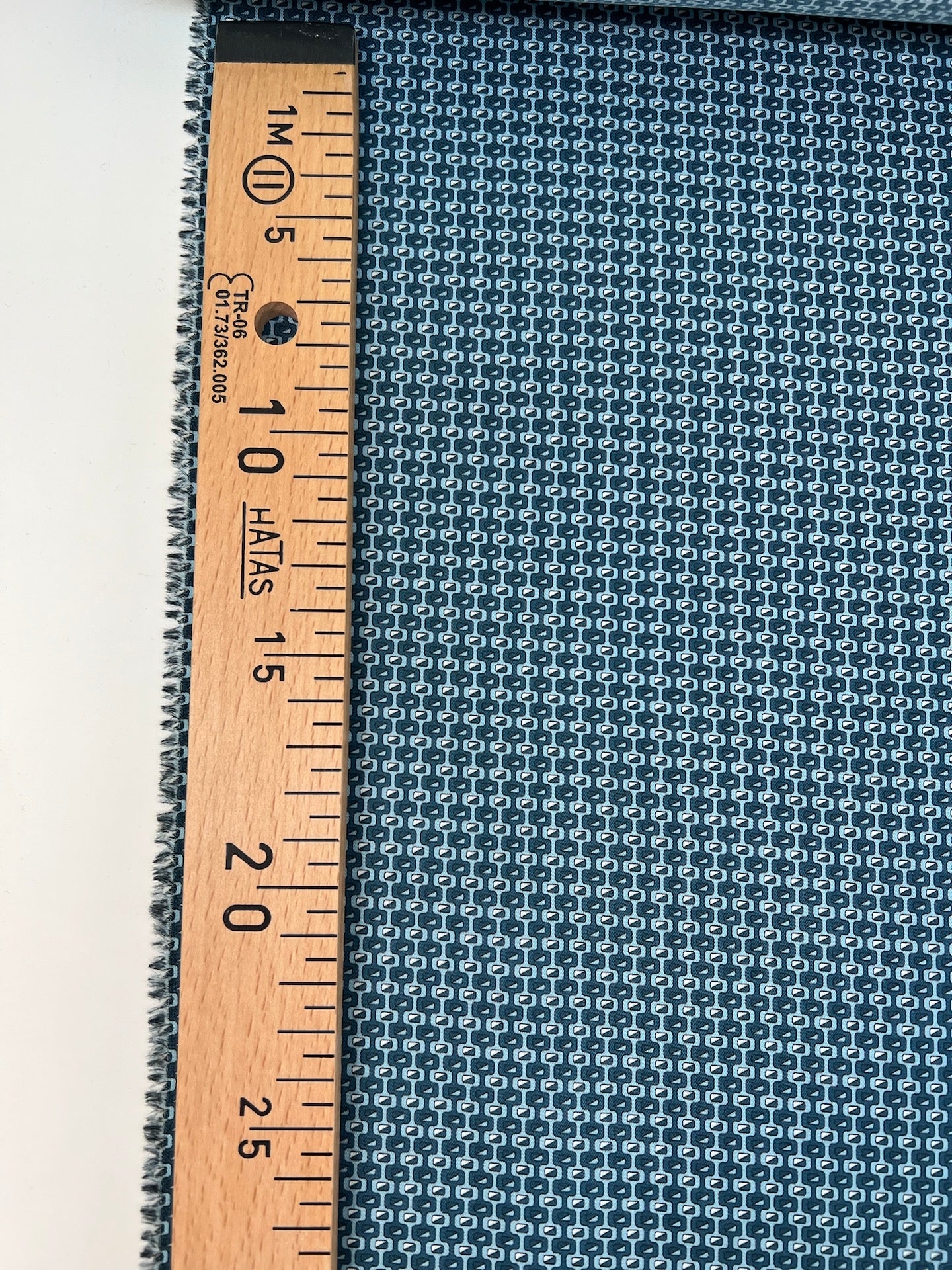 RA-977d – image 4