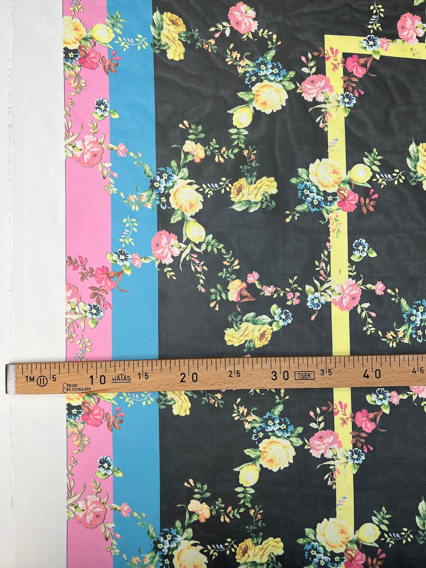 RA-718d – image 4