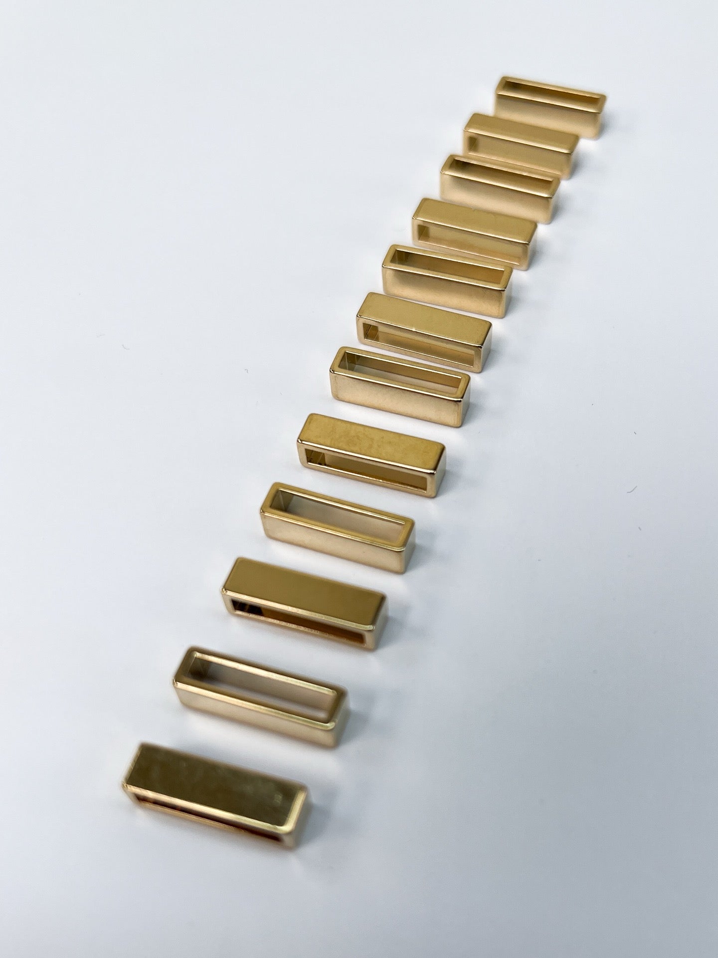 AV-1268 – image 2