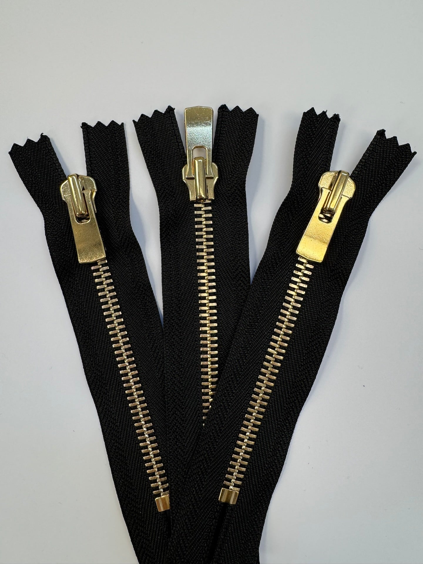 AV-1678 image 1