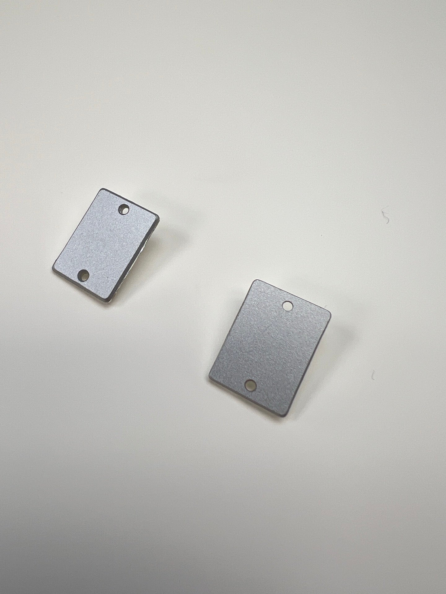 AV-2384 image 3