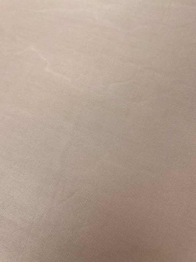 AV-1889 image 4