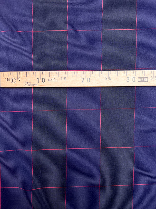 TH-169 image 4