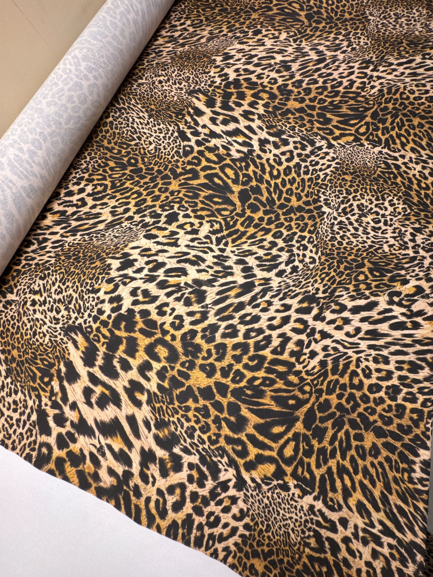 VR-697 – image 5