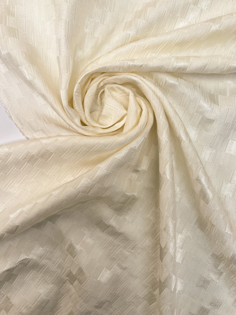 TN-794 – image 1