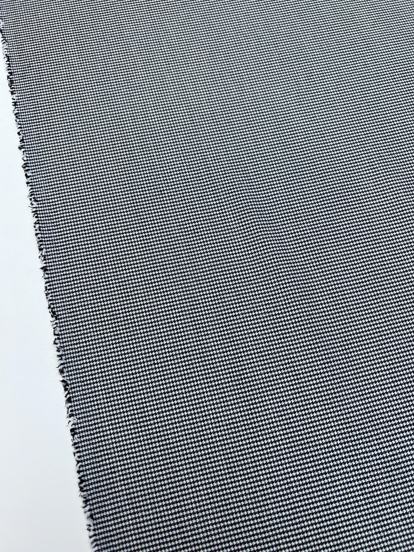 AV-1862 – image 5