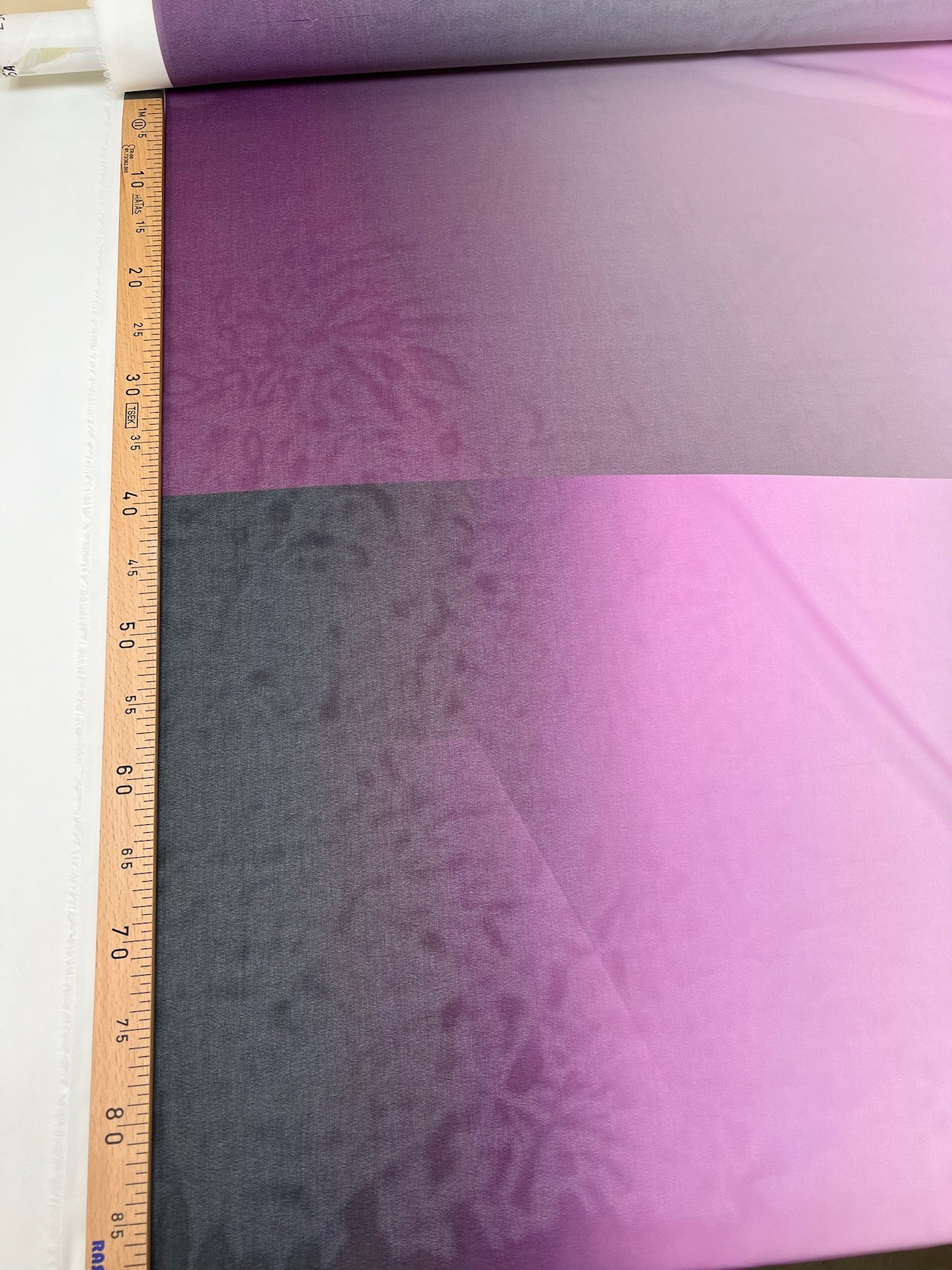 RA-1375 – image 4