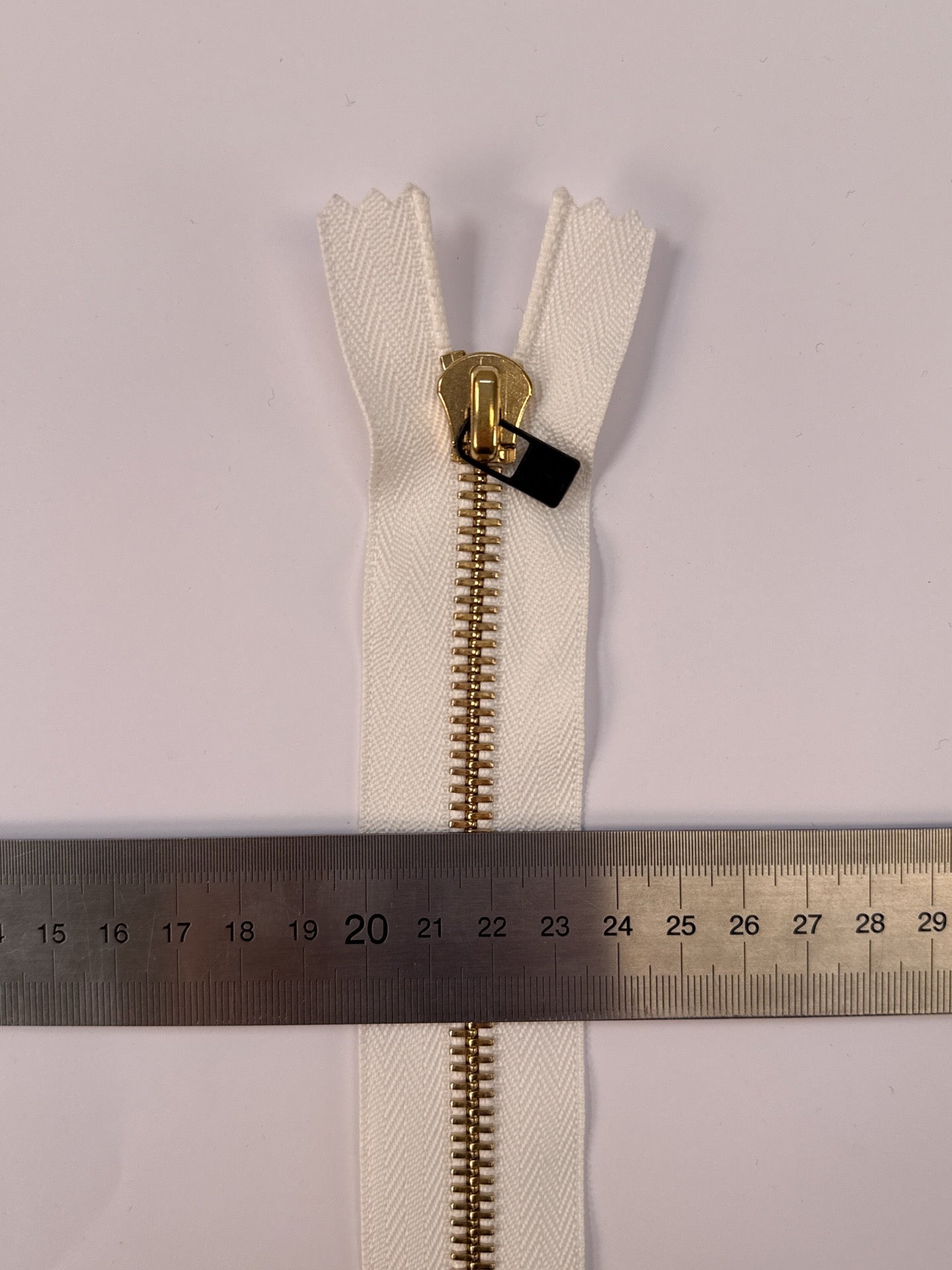 AV-2196 image 4