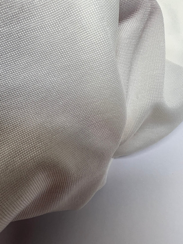 AV-1077d – image 3