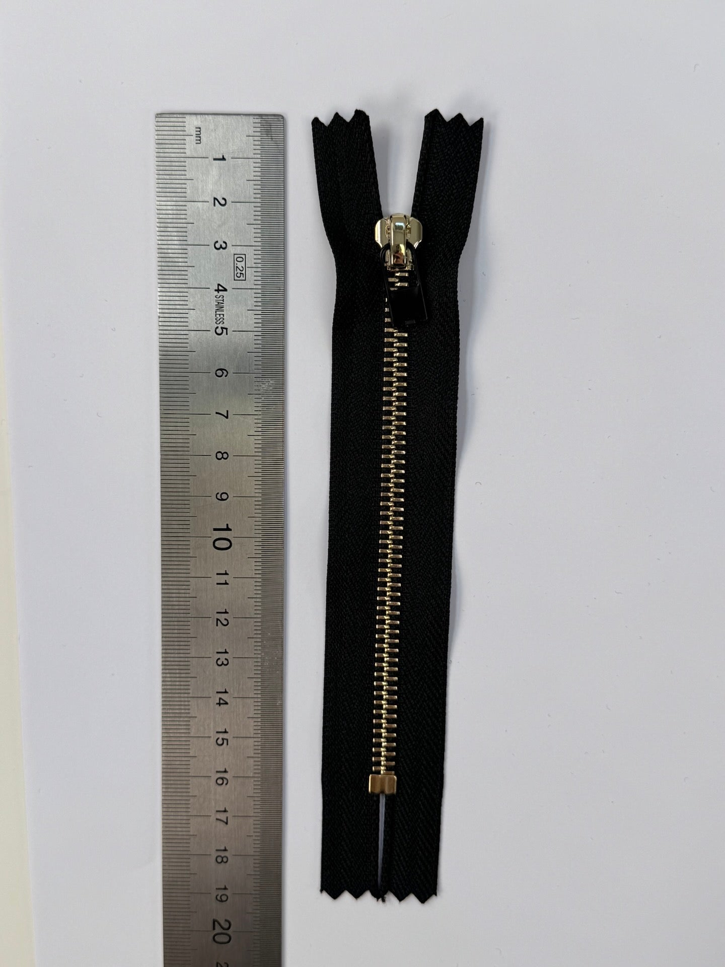 AV-1684 image 2