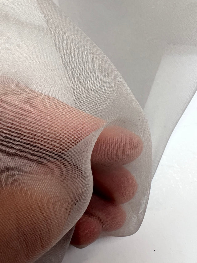 Organza gris polyamide uni