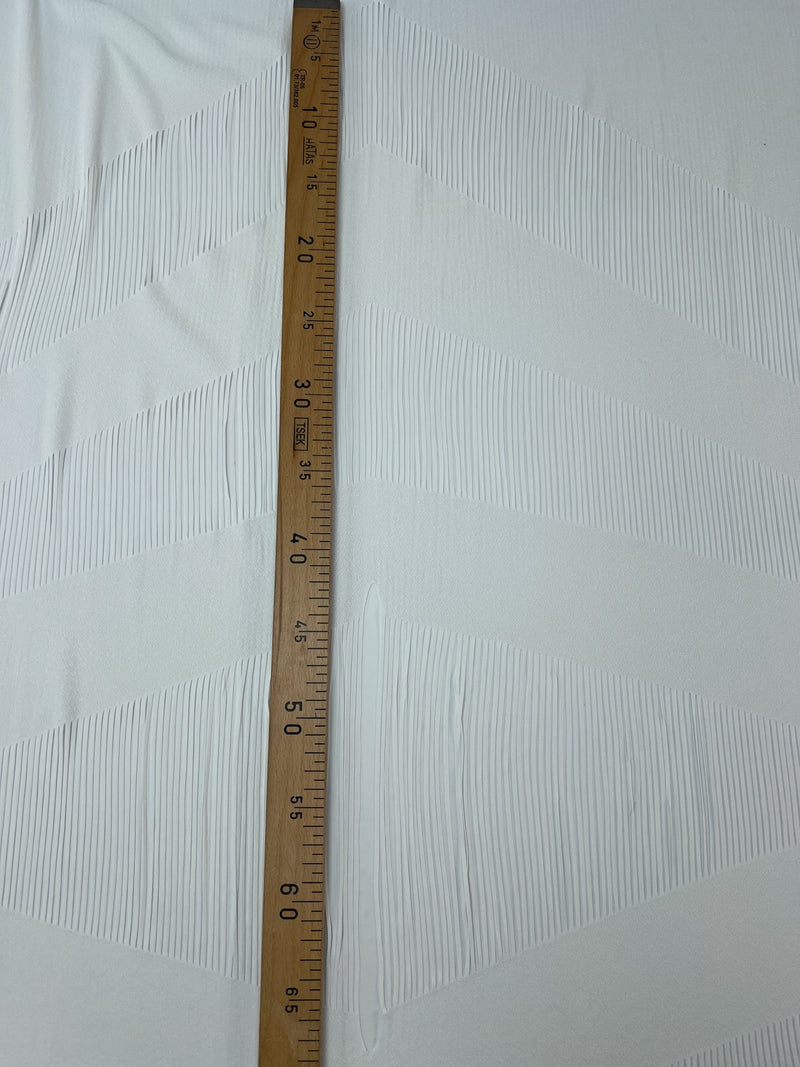 BS-469 – image 4