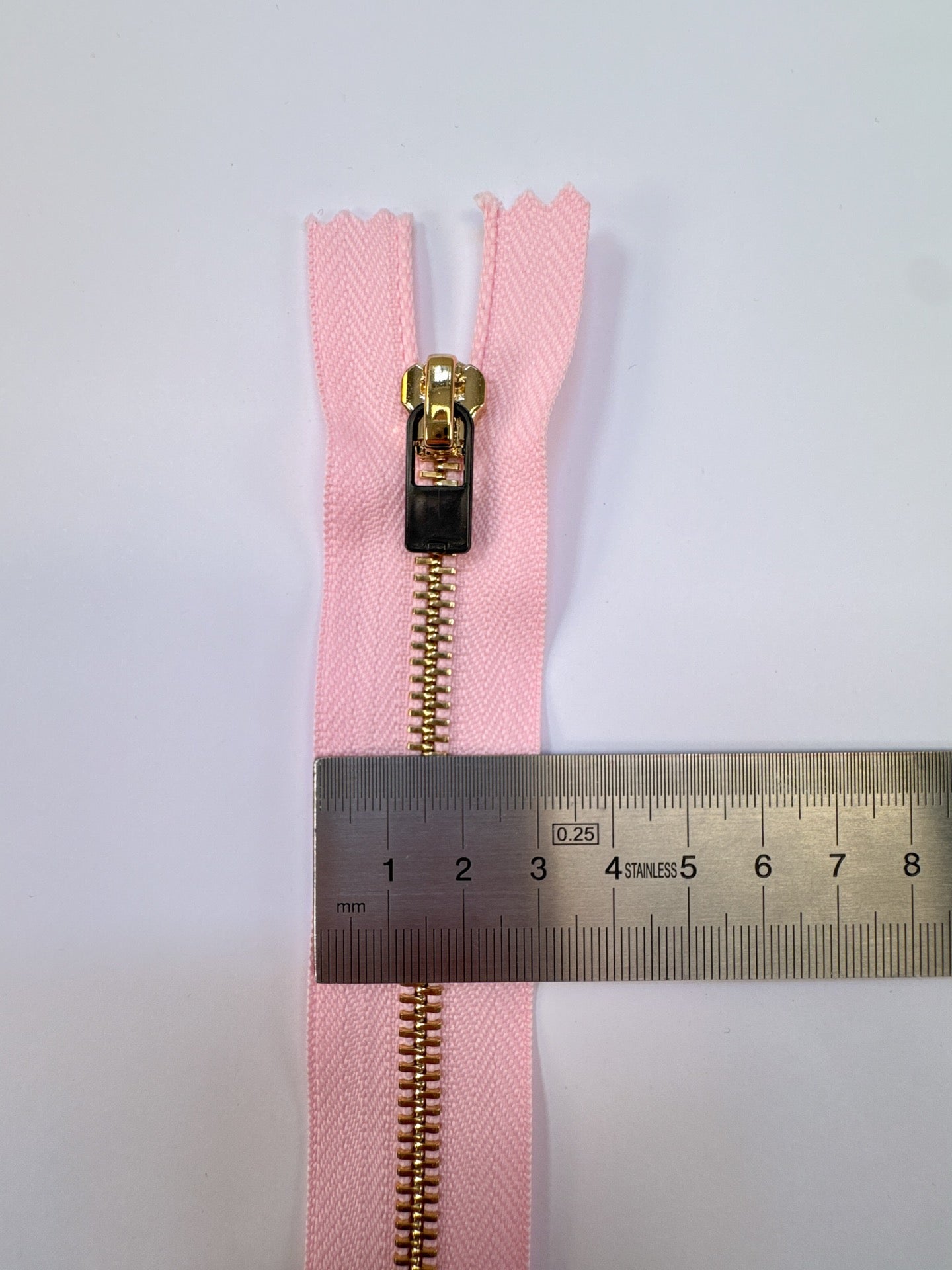 AV-2221 image 2