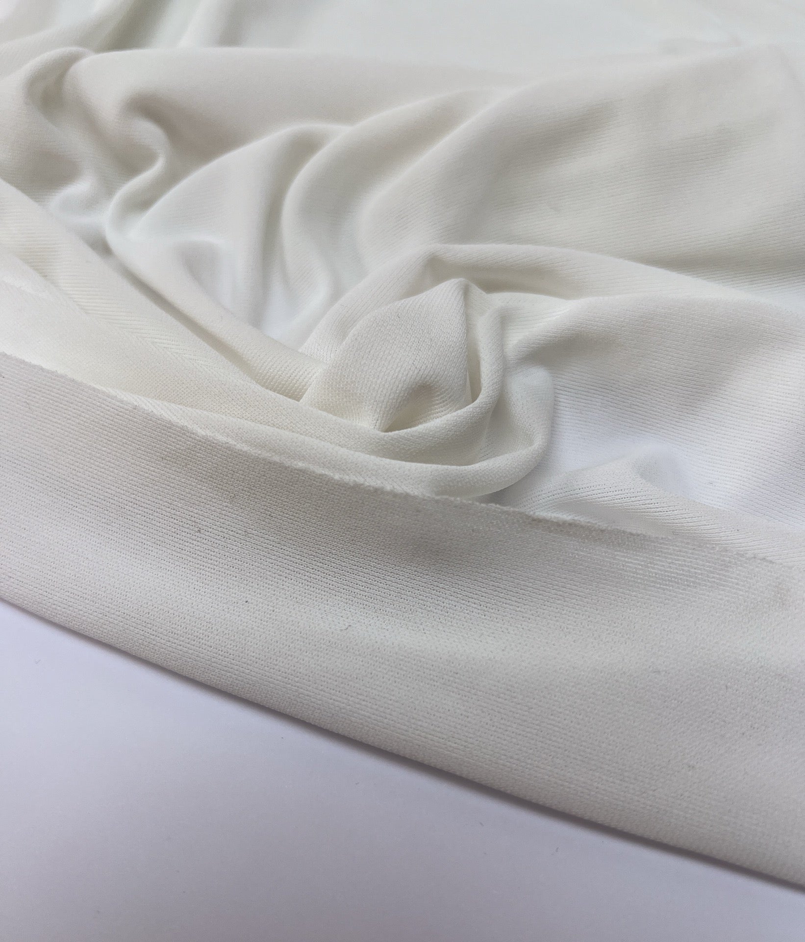 AV-1100d – image 2