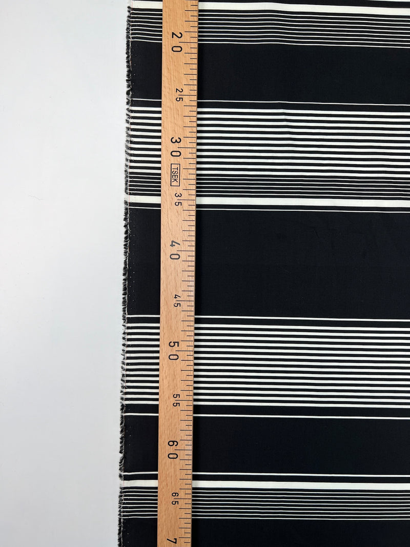 RA-903d – image 4