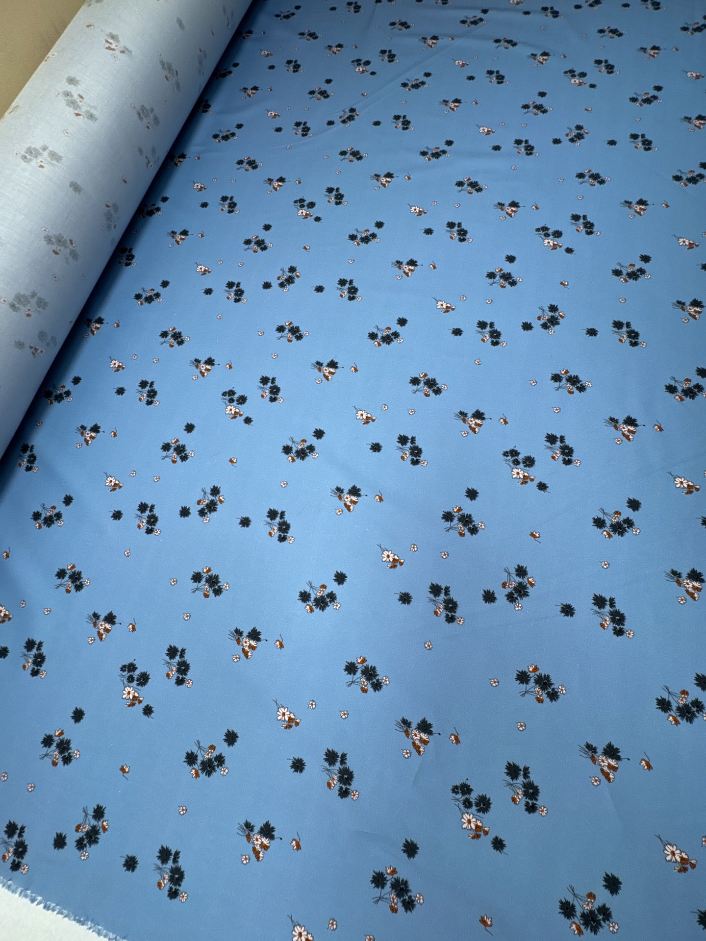 TN-704d – image 5