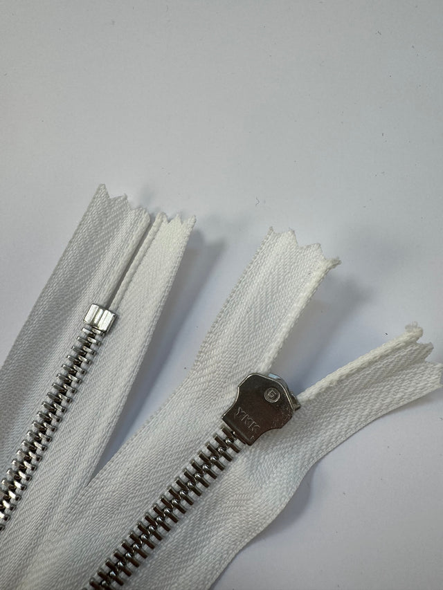 AV-2204 image 3