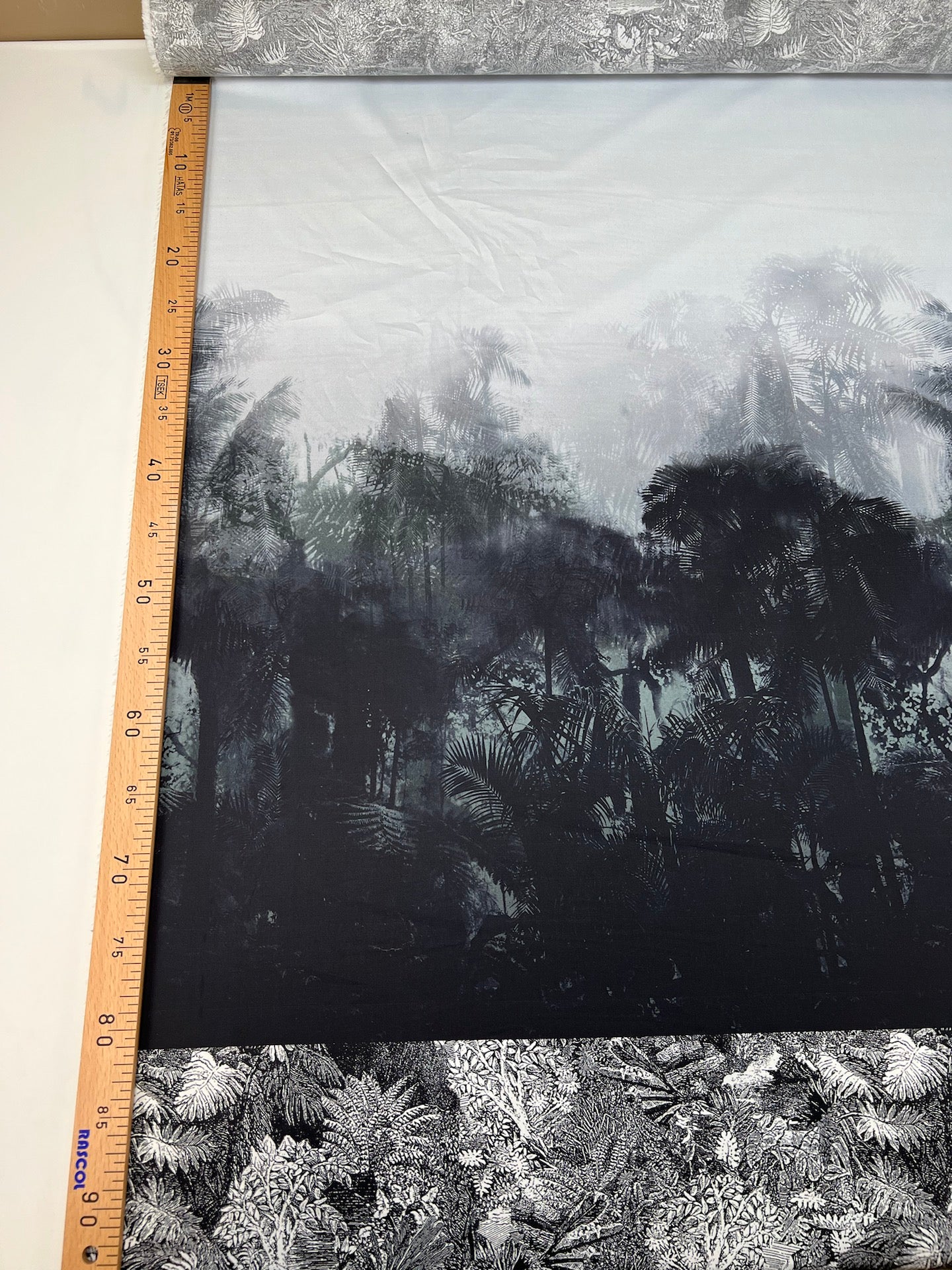 RA-619d – image 4