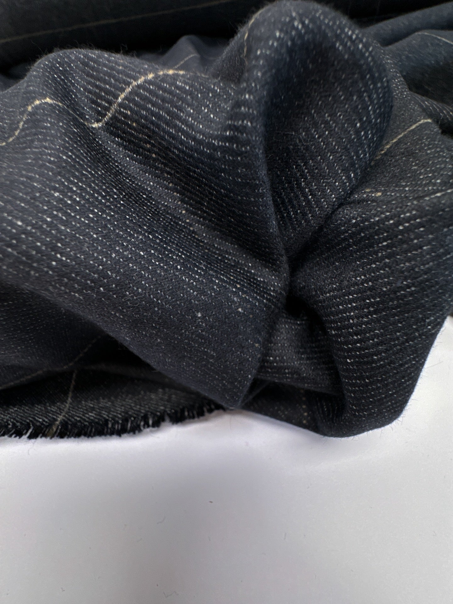 TB-1410 – image 3