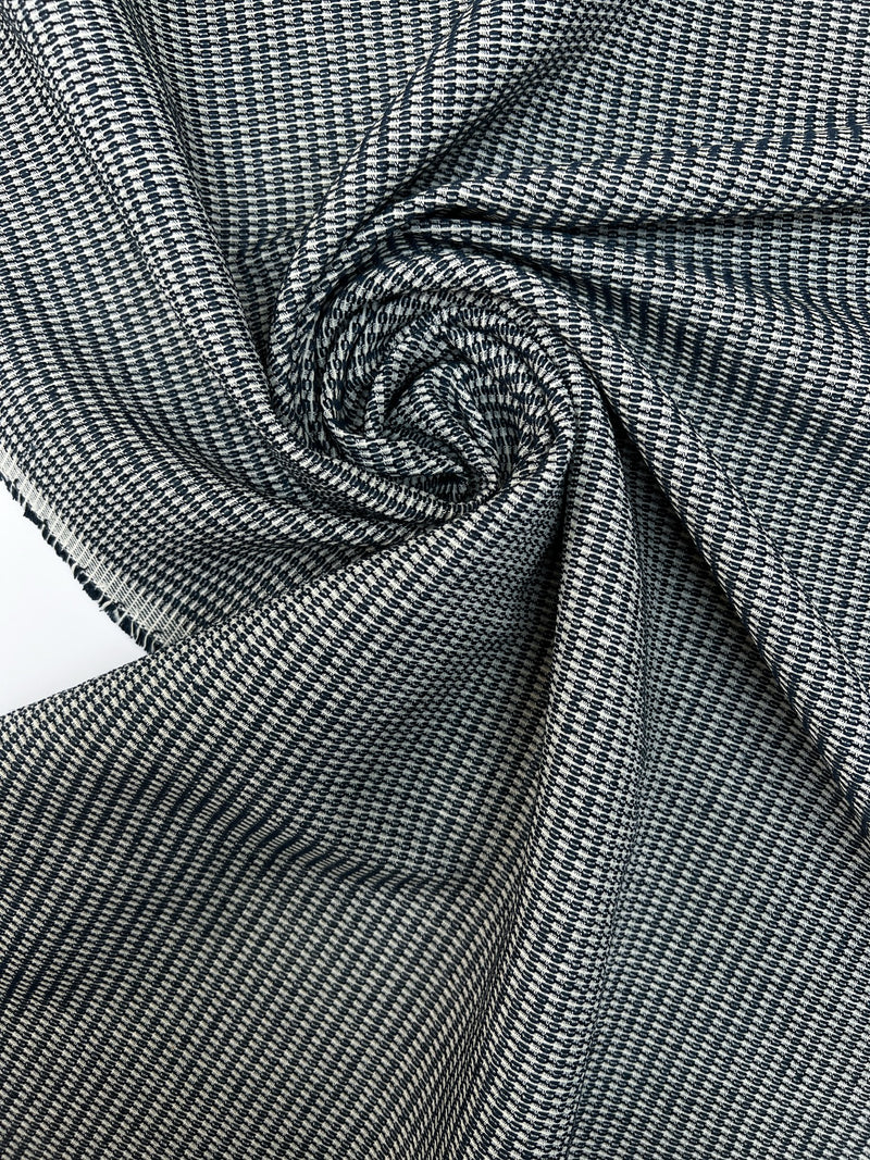 TN-821 – image 1