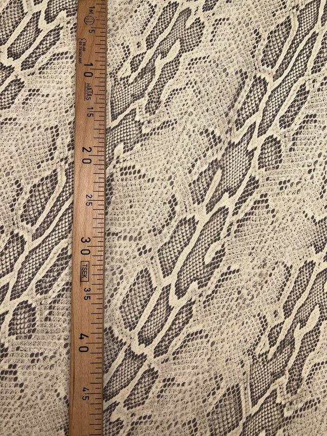 TZ-523 image 4