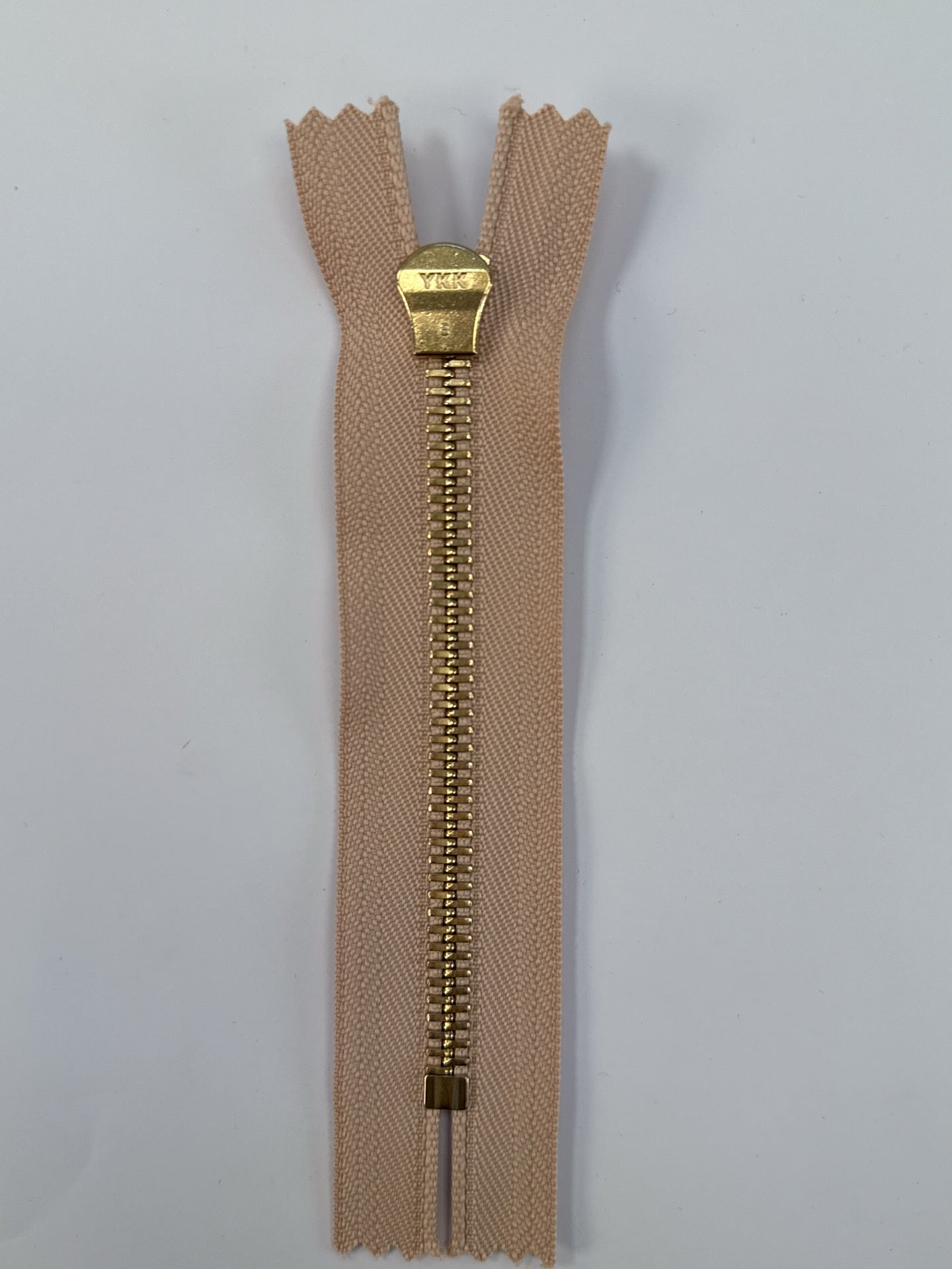 AV-2243 image 4