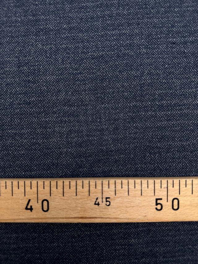 TH-383 image 4