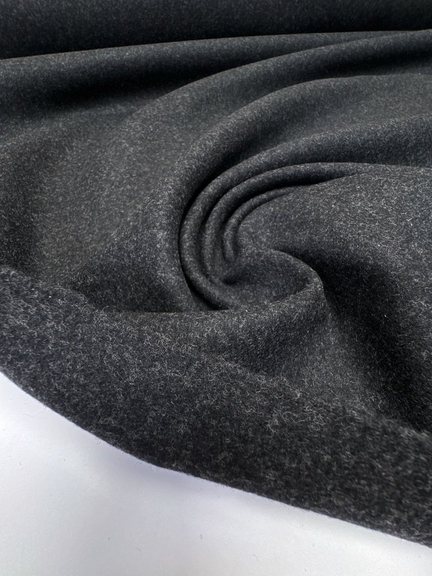 TR-742 – image 2