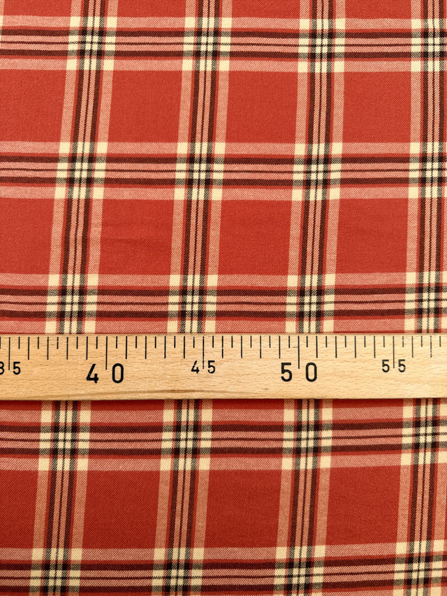 TH-319 image 4
