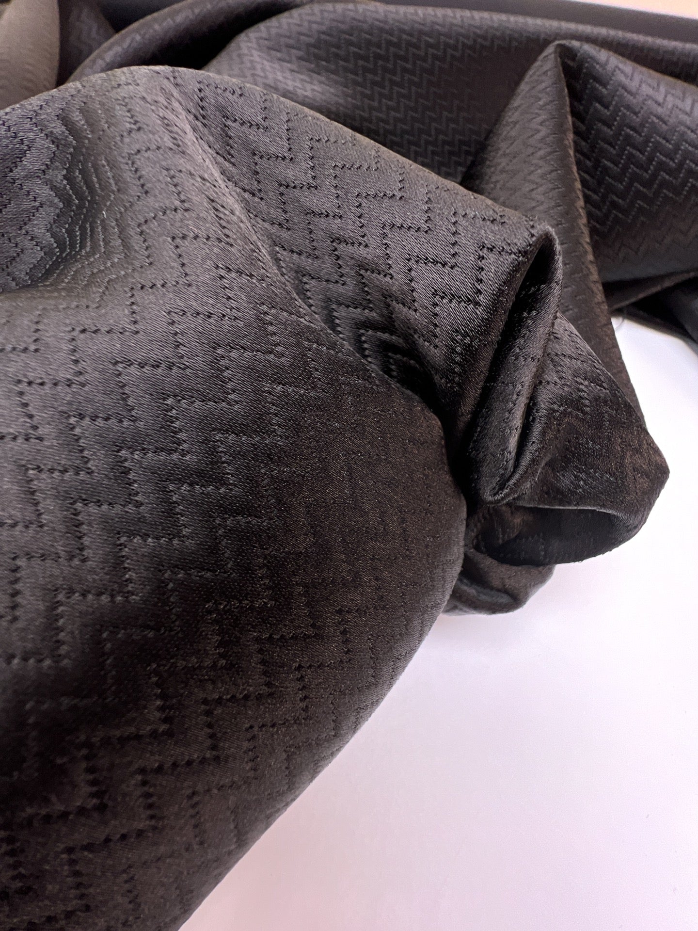 TB-1053 – image 3