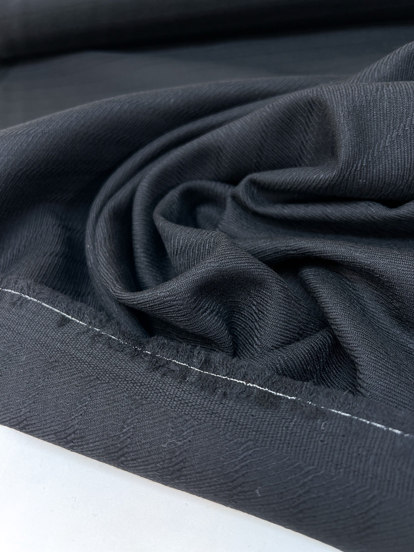LY-034 – image 2