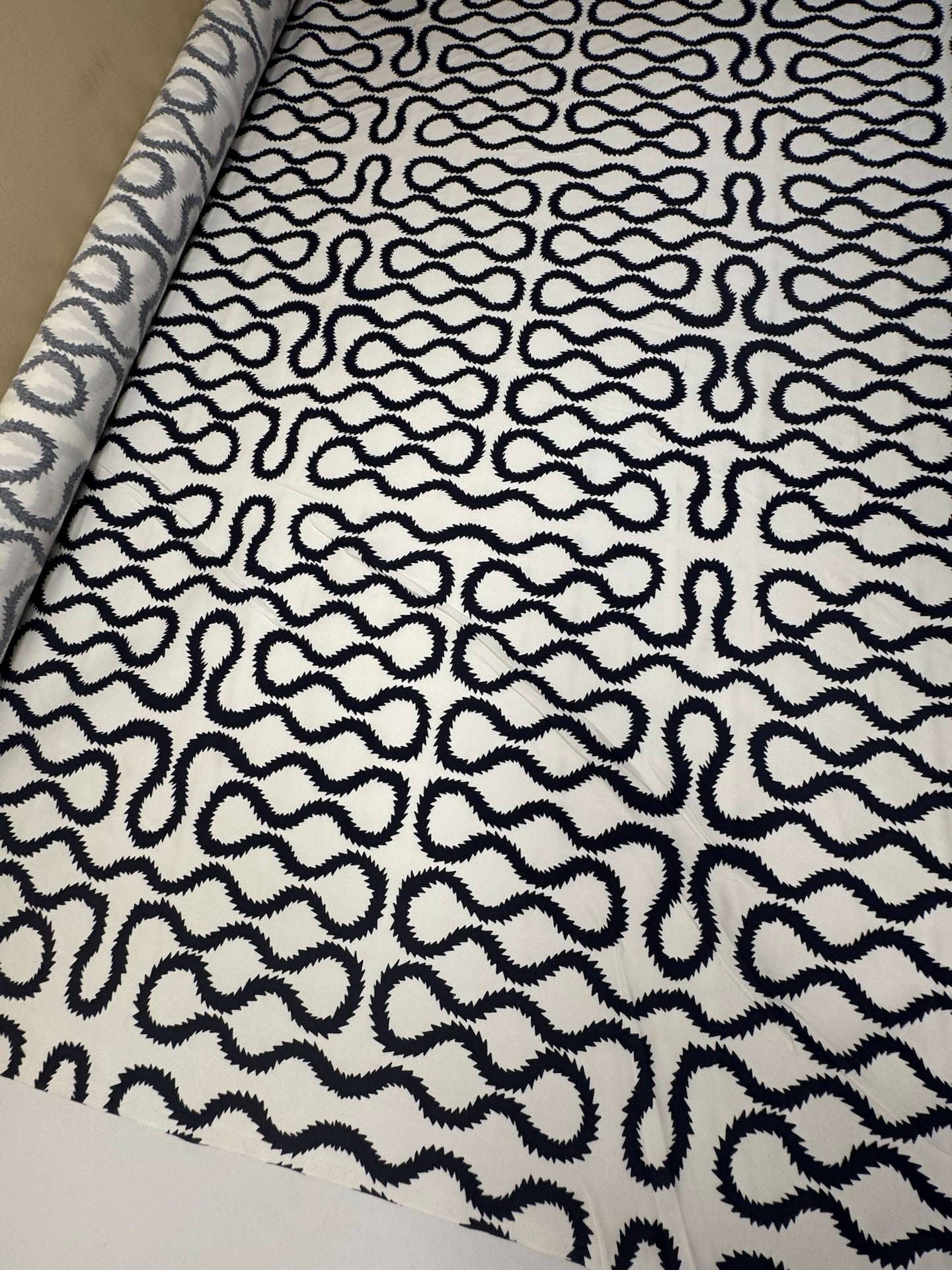 TN-694 – image 5