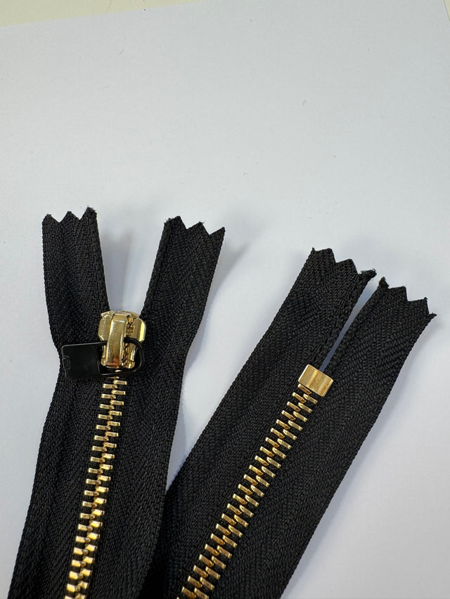 AV-1682 image 2